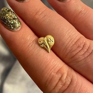 14k yellow gold single post heart earring